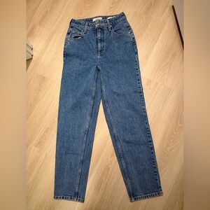 Guess Women's Straight Leg Mom Jeans